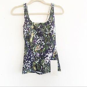 Lululemon Amala Tank NWT $48 size 2